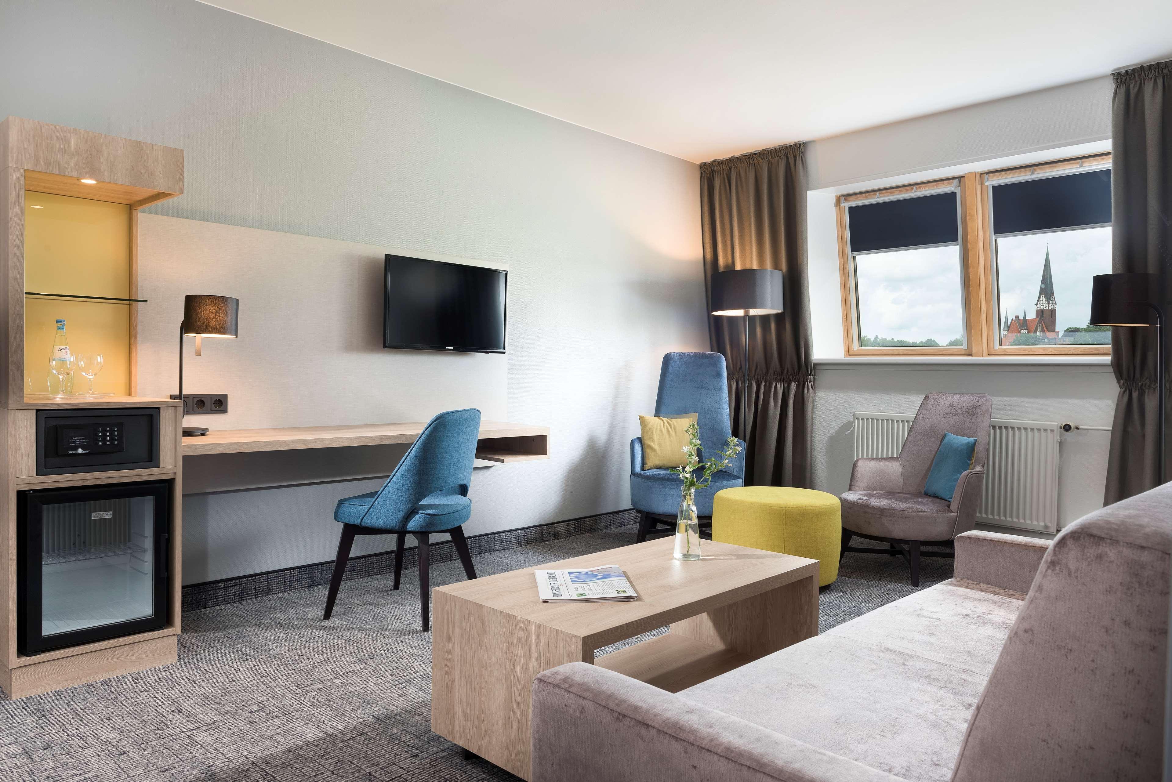 Ramada By Wyndham Flensburg City Екстериор снимка