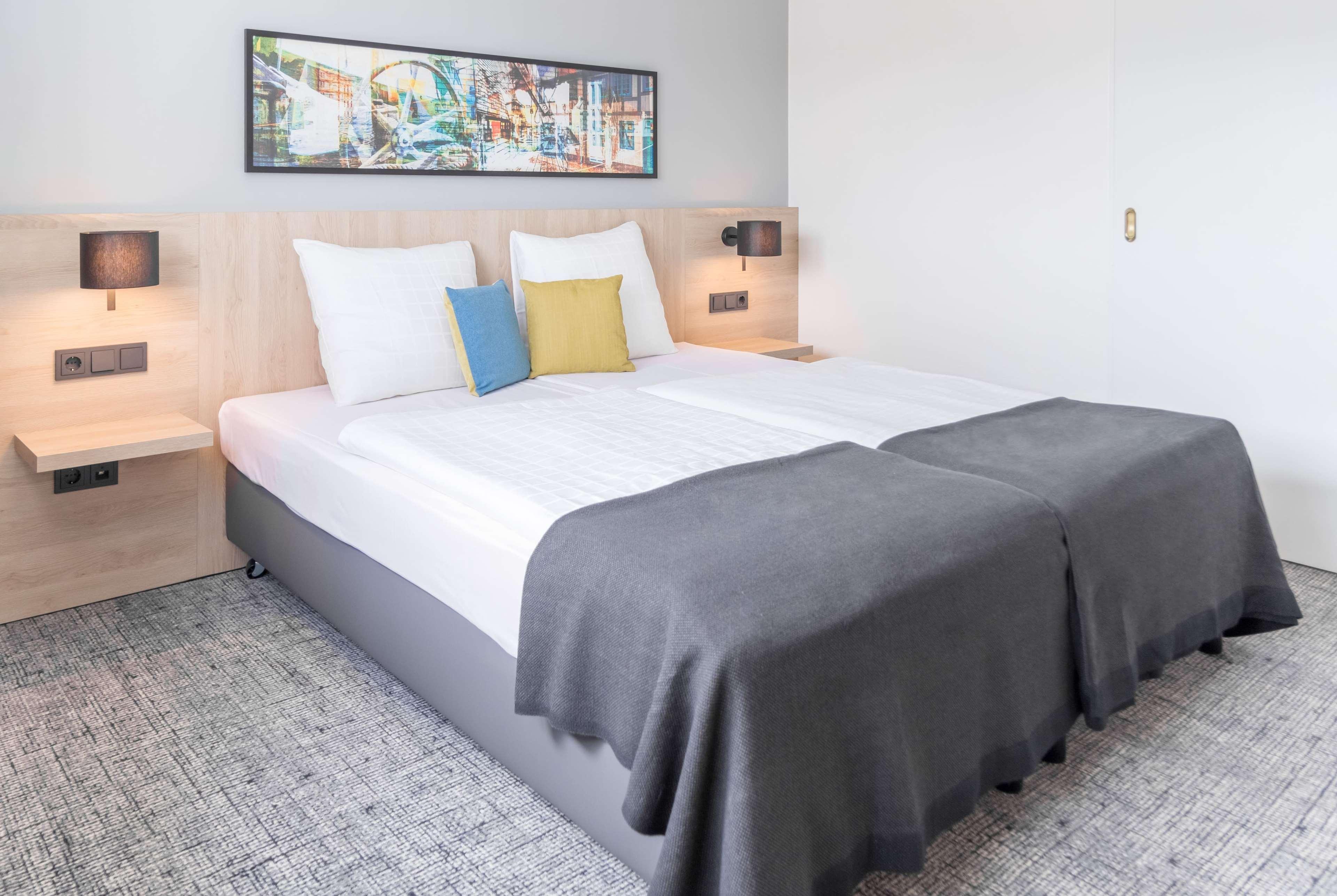 Ramada By Wyndham Flensburg City Екстериор снимка