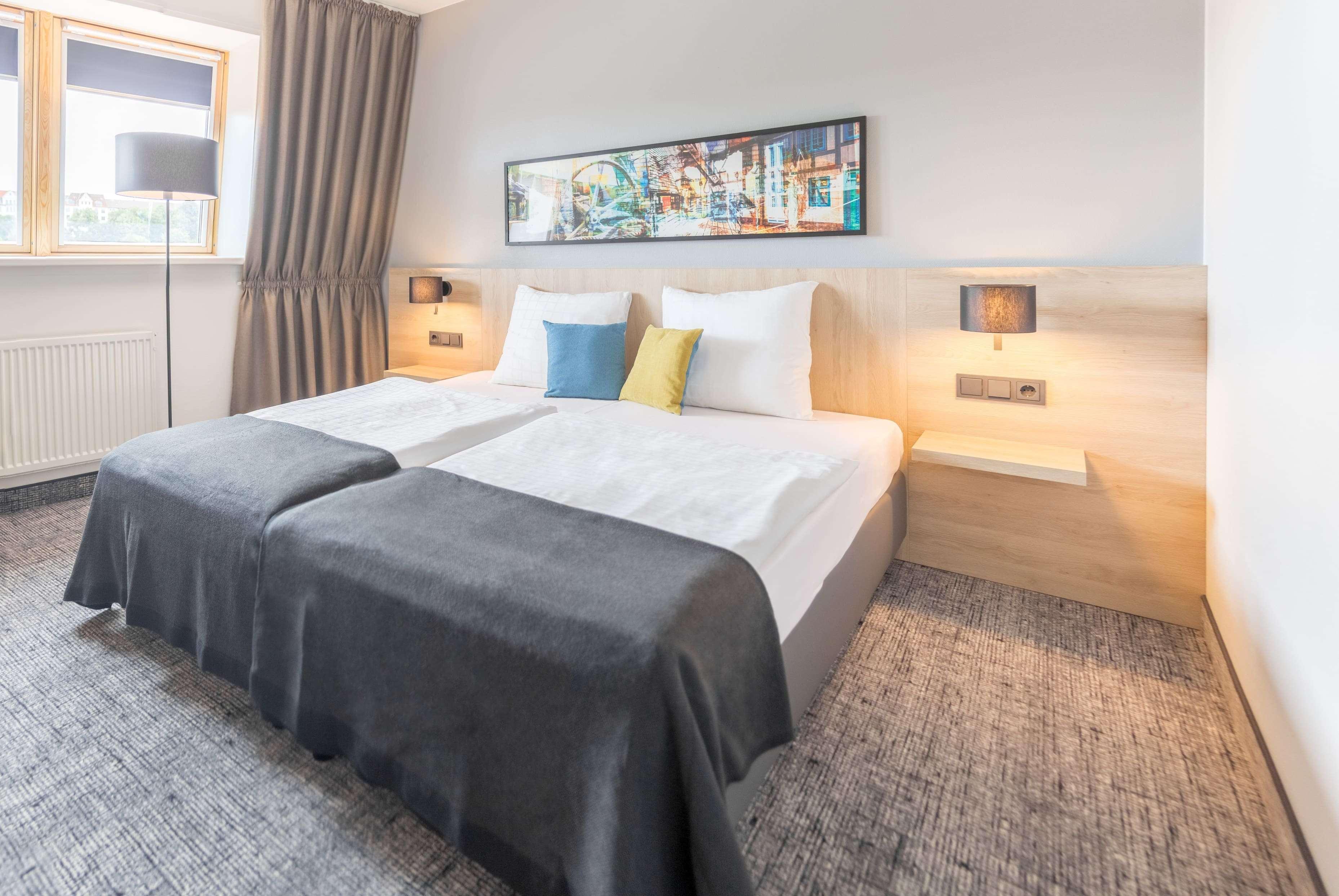 Ramada By Wyndham Flensburg City Екстериор снимка
