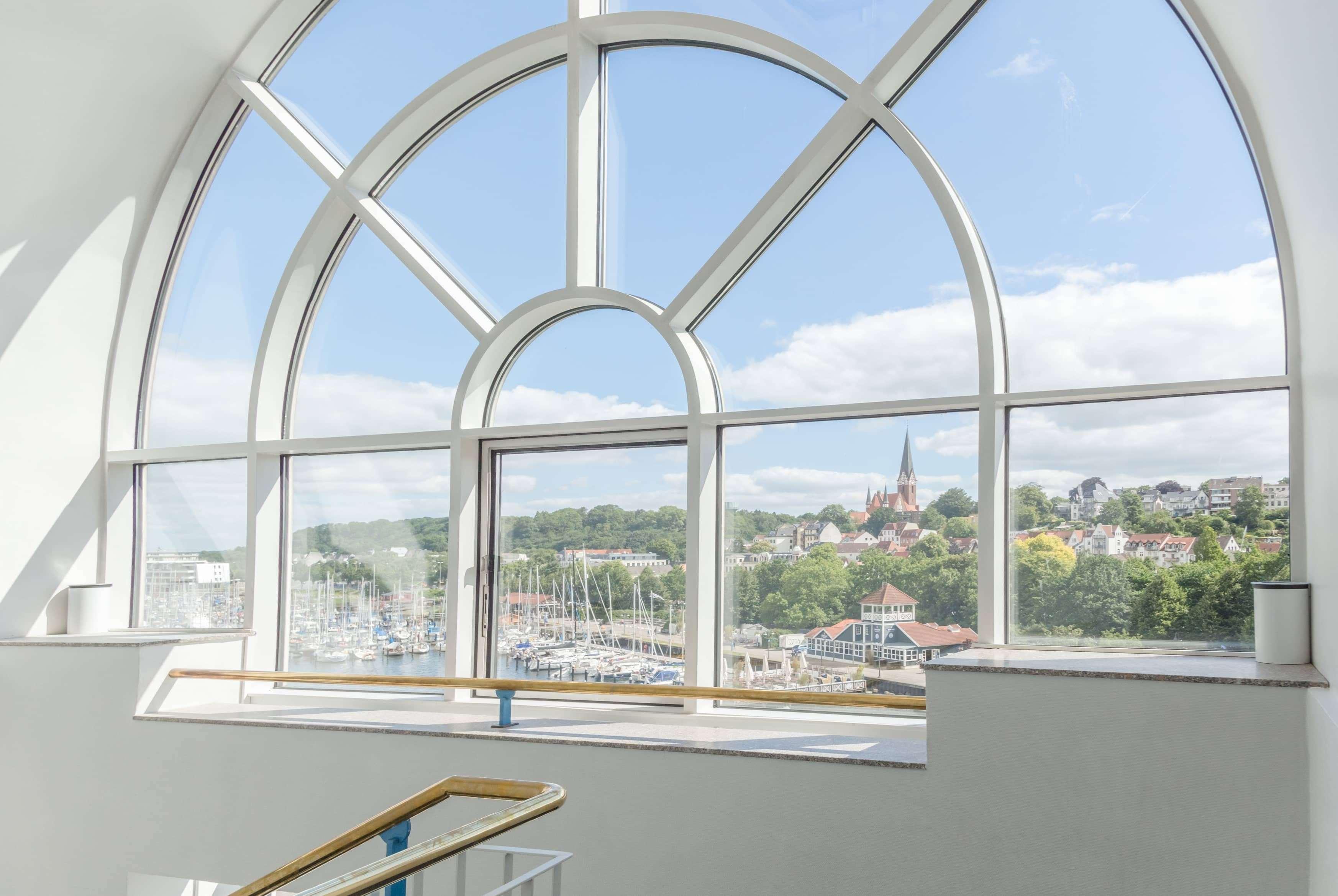Ramada By Wyndham Flensburg City Екстериор снимка