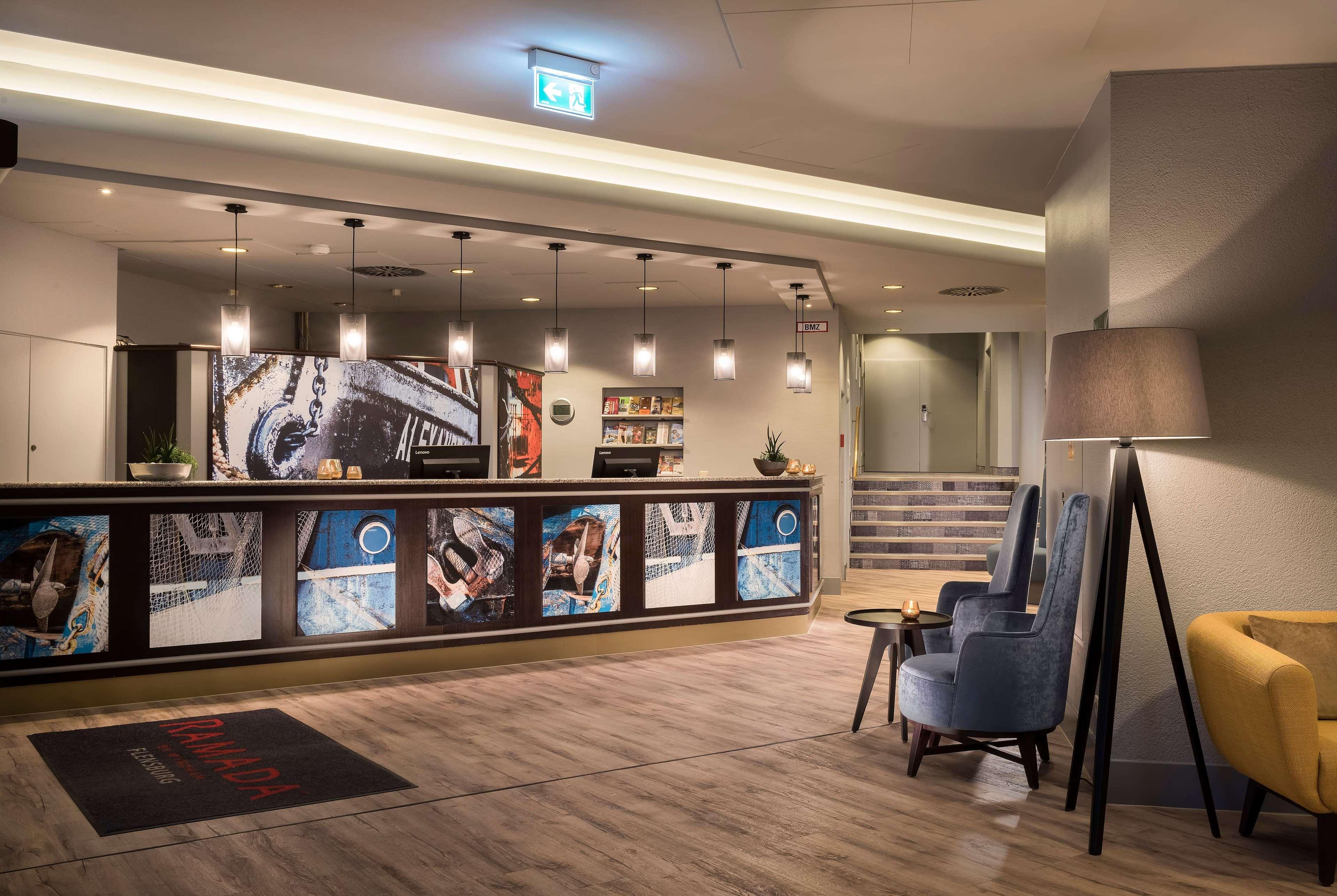 Ramada By Wyndham Flensburg City Екстериор снимка