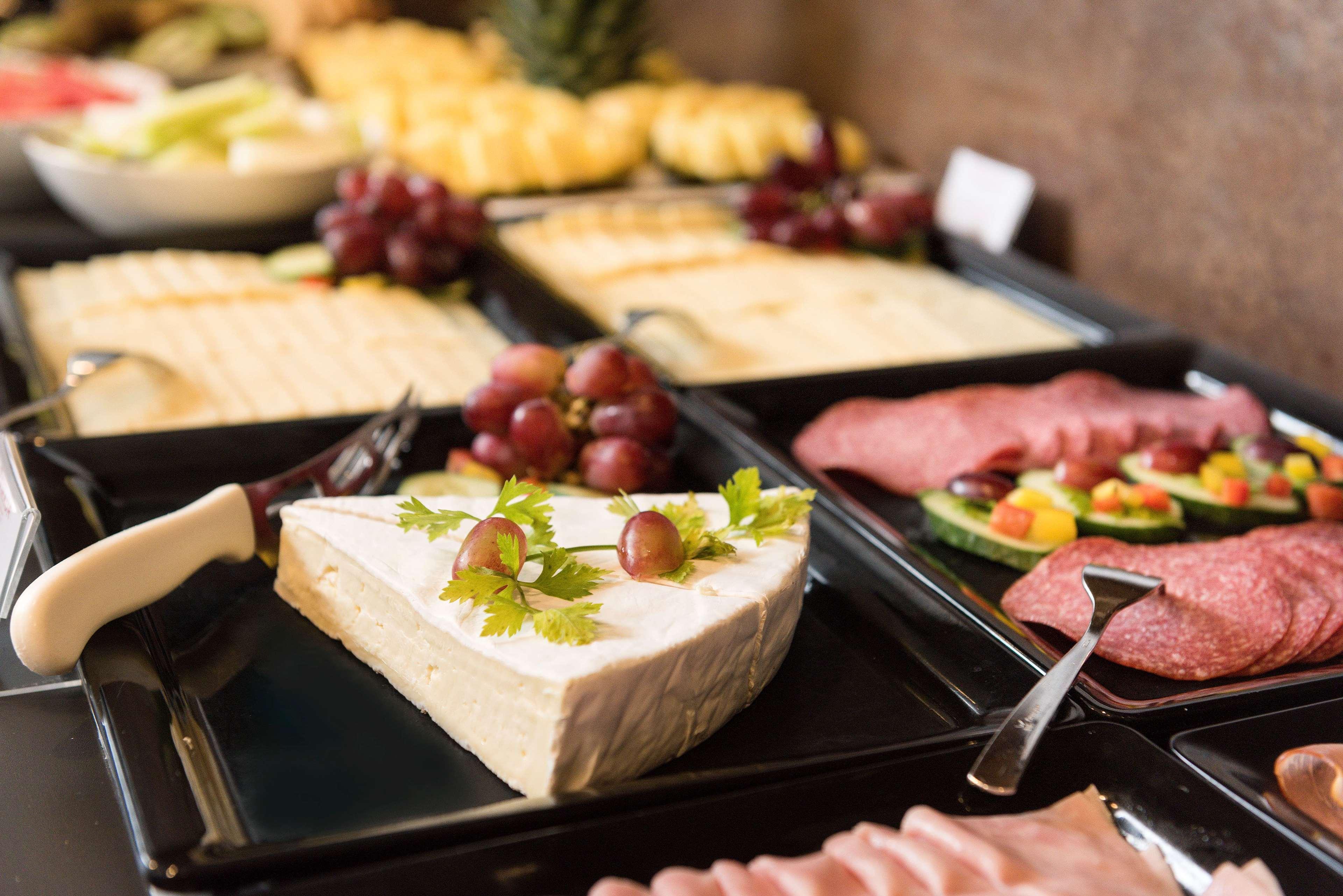 Ramada By Wyndham Flensburg City Екстериор снимка