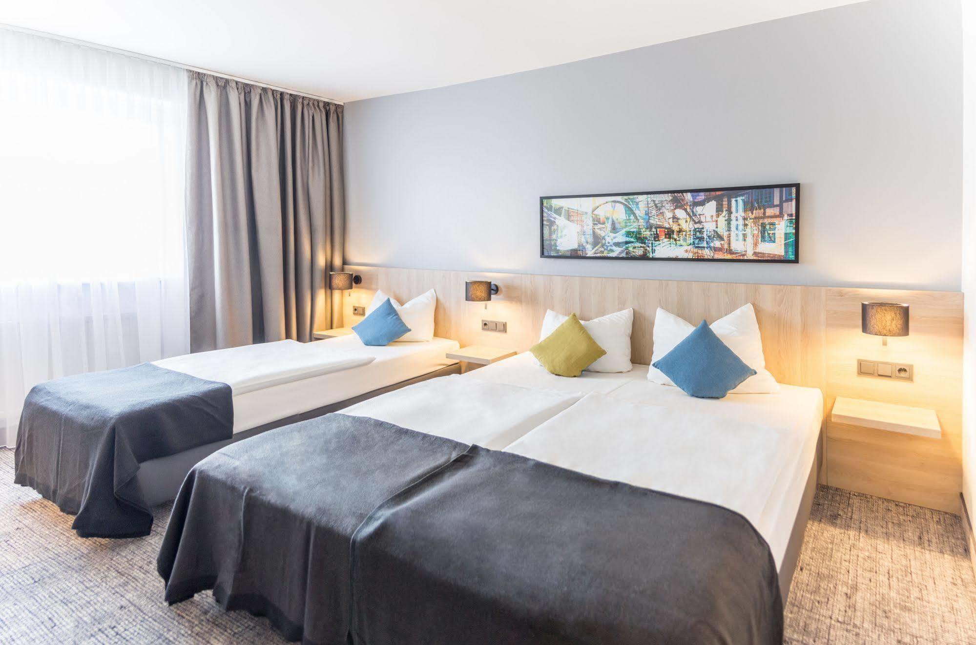 Ramada By Wyndham Flensburg City Екстериор снимка
